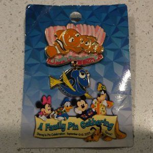 WDW DISNEY FINDING NEMO DORY DANGLE LE 1500 PIN